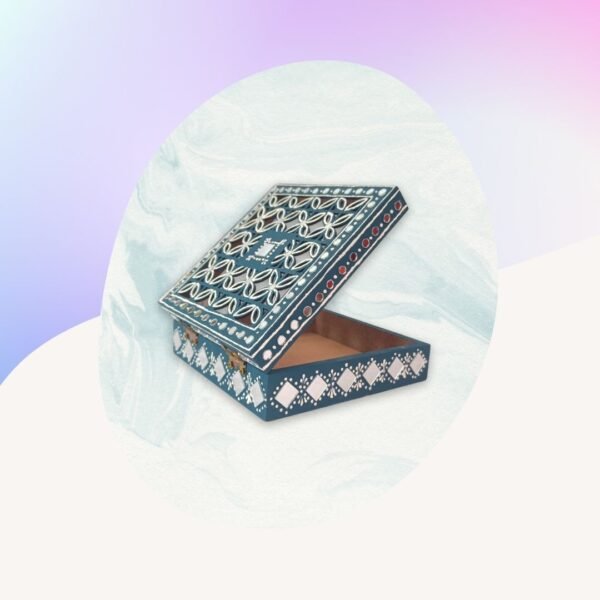 Lattice Treasure Box | A handcrafted keepsake for your most cherished treasures - Image 2